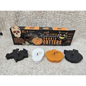 Williams Sonoma Kids Stamped Halloween Cookie Cutters in Box Pumpkin Witch Skull
